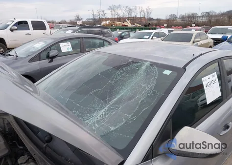 2017 Hyundai Elantra Se from USA, damaged, VIN 5NPD84LFXHH105984